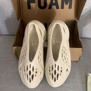 Yeezy Foam Runner
